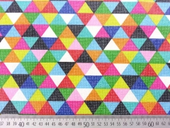 beschichtete BW Leona bunte Dreiecke, gruen