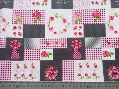 Baumwollstoff Rosen Patchwork Stil, weiss