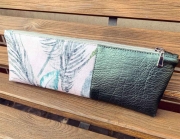 Vintage Lederimitat gepr�gte Optik in metallic gr�n