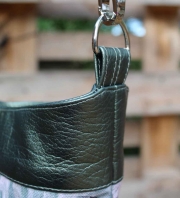 Vintage Lederimitat gepr�gte Optik in metallic gr�n