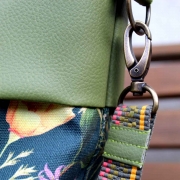 Canvas Blumen Bl�tter Digitadruck, coralle aprikot auf dunkelgr�n