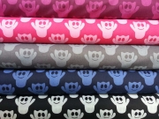 BW Gespenster - pflaume auf beere