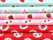 Baumwollstoff Lecker Erdbeeren, rosa