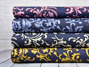 Jeansstoff Stickerei Ranken, beige auf dunkelblau