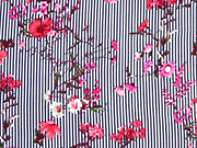 Viskose Streifen Blumenzweige, dunkelblau wei�