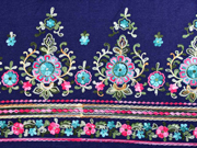 Stretchjeansstoff bunte Stickerei India Blumen, dunkelblau