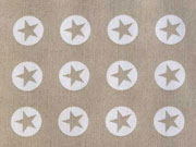 Baumwollstoff Sterne im Kreis 1,8 cm - weiss auf beige
