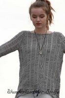 Leichter Strickstoff mit Zopfmuster, grau rosa