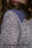 luftiger Strickstoff mit kleinem Zopfmuster, mint