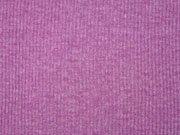 weicher Strickstoff Rippen, helle Pflaume