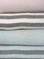 Wollstrick mit Mohair Blockstreifen, hellblau grau