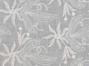 bestickter Baumwollstoff Sternblumen & Bl�tter, creme