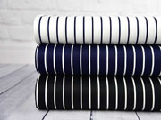 Baumwollsatin Streifen, dunkelblau wei�