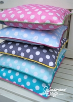 BW Punkte 2,2 cm - weiss auf pastellpink