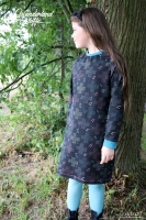 French Terry bunte Kreuze und Herzchen, schwarz