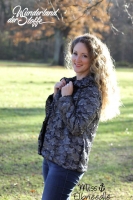 Edles Pelzimitat mit Struktur, silbergrau