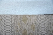 Kunstleder Schlangenmuster mit Filzr�cken, beige