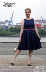 edler Piquestoff, dunkelblau