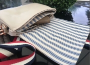 Dekostoff Triple-Streifen, blau ecrue