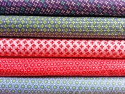 Baumwolle Kreuzbl�mchen, hellgr�n auf petrol